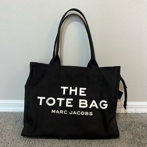 Gently used Marc Jacob’s Tote Bag!